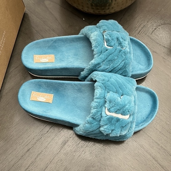 Original Collection by Dr. Scholl's OG Faux Fur Buckle Detail Slide Sandals - Picture 5 of 9
